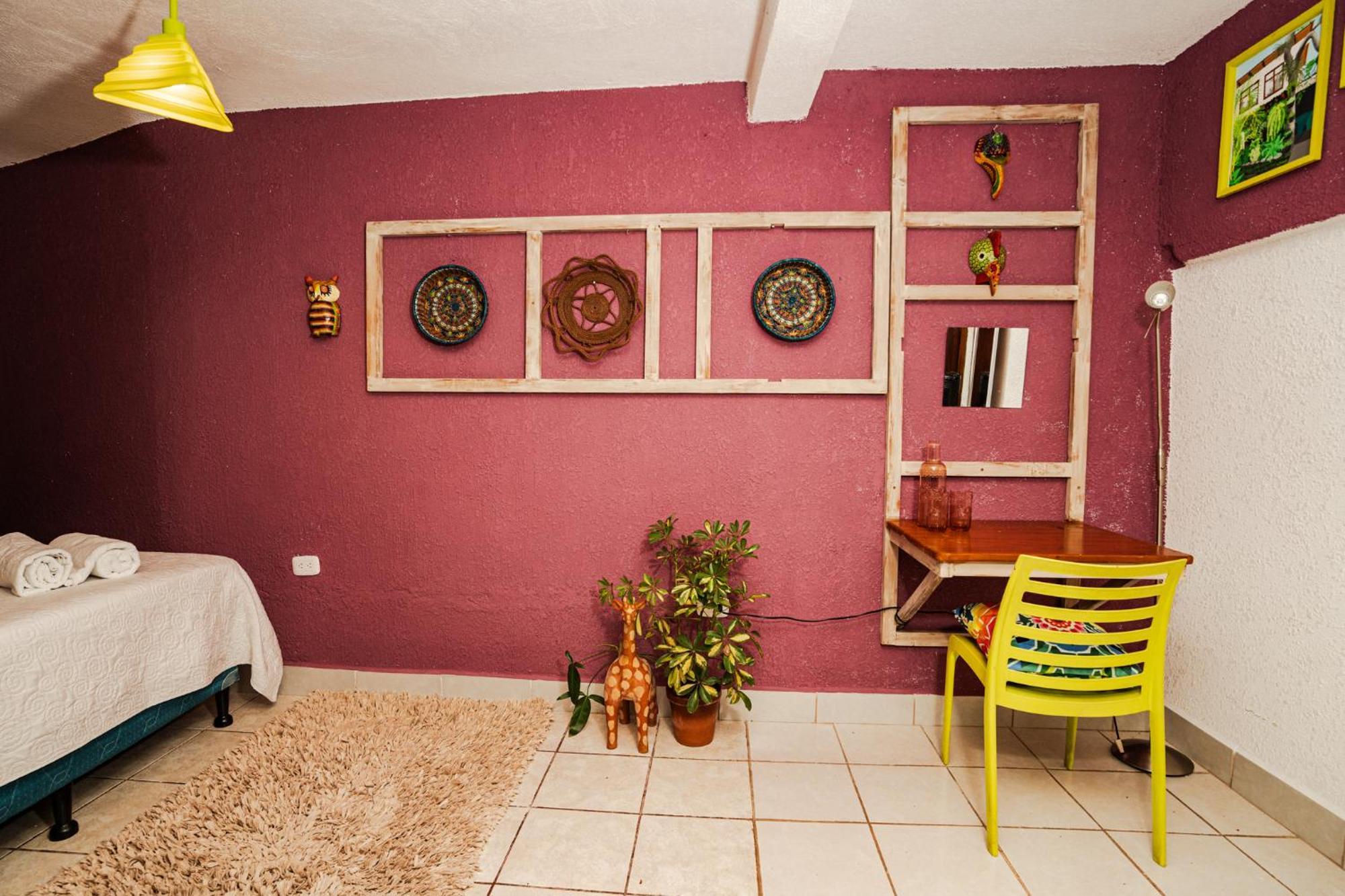 Amaranto Hostel Panajachel Buitenkant foto